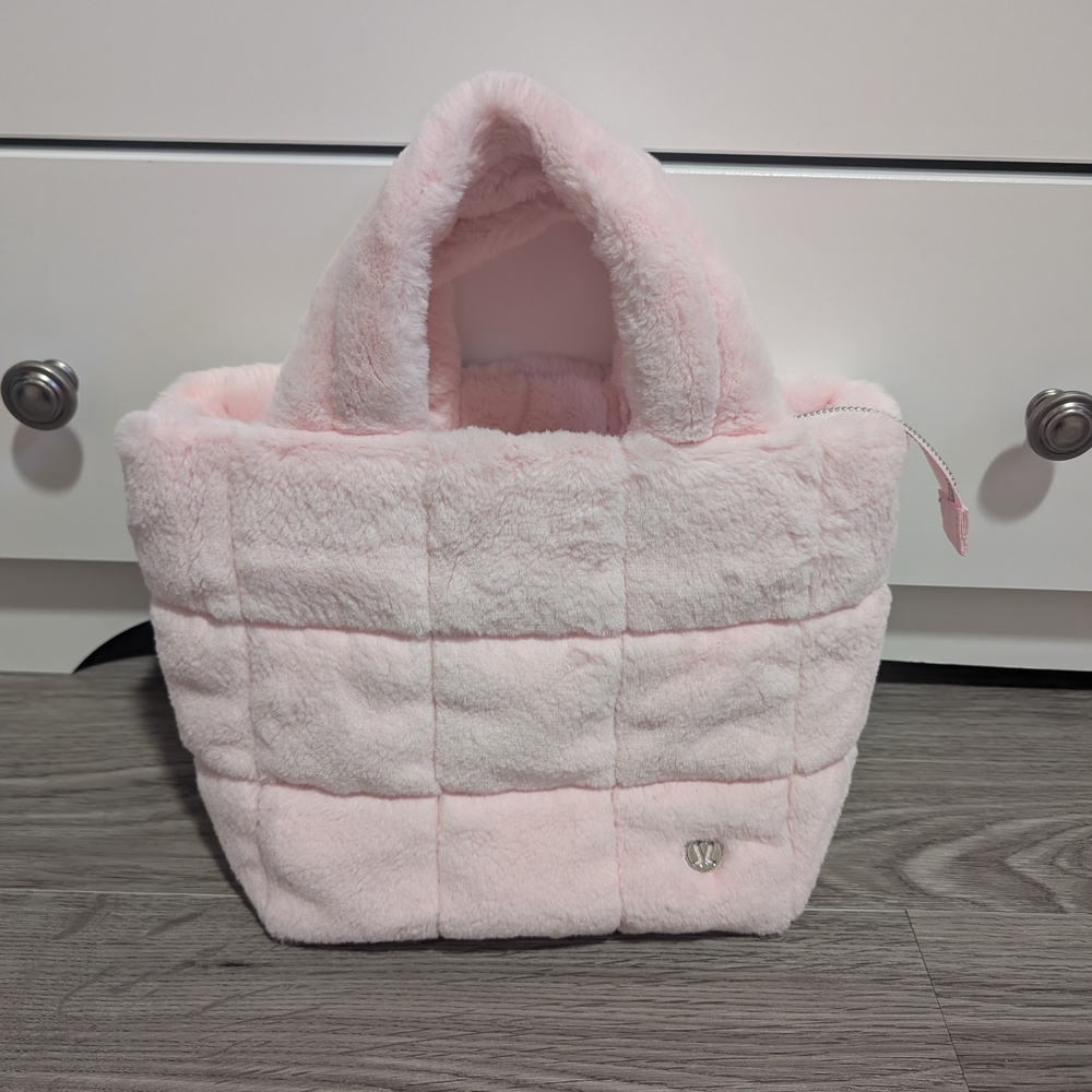 Lululemon Quilted Grid Tote Bag Mini 5L Plush Fleece